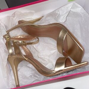 Vince Camuto Women's Saprenda Heeled Sandal